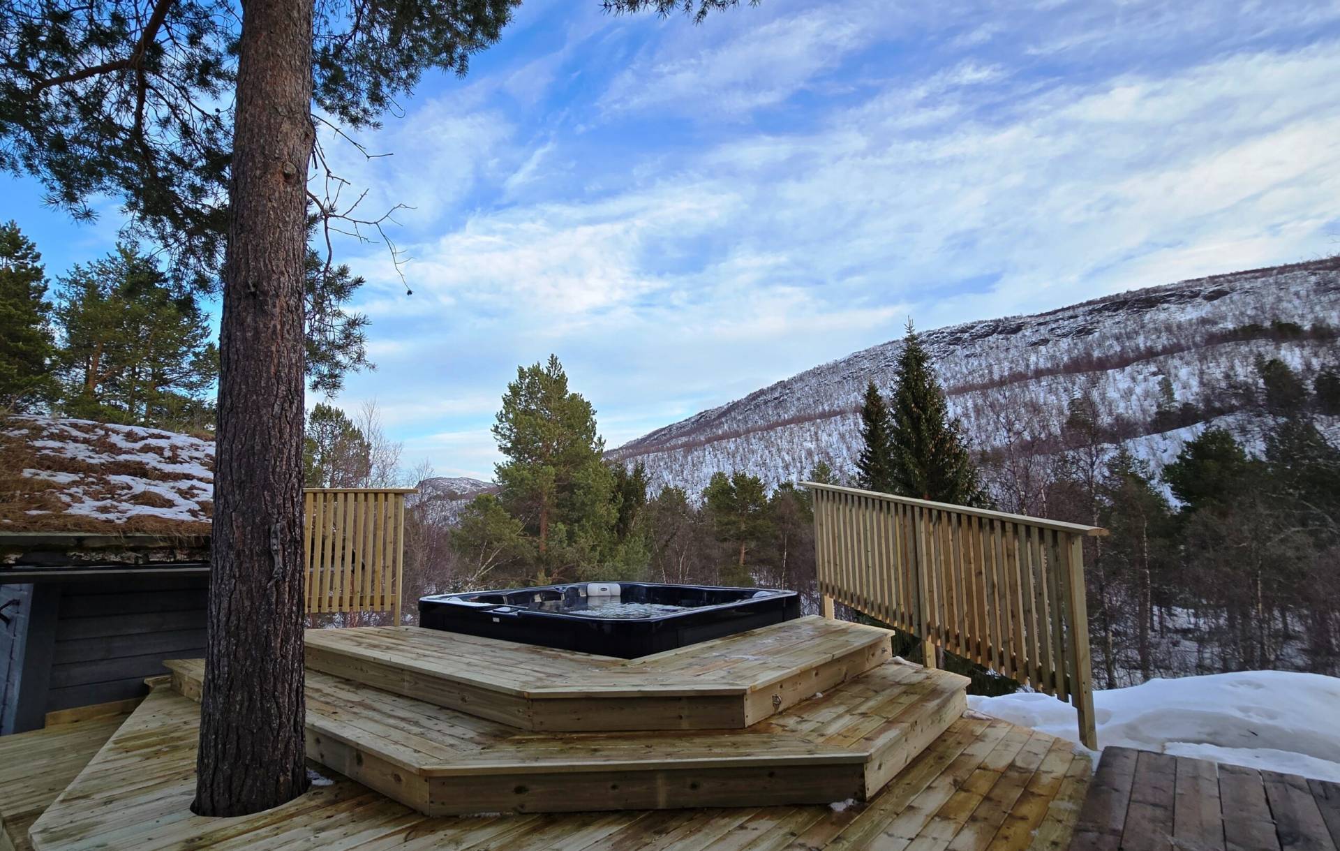 outdoor jacuzzi with a view